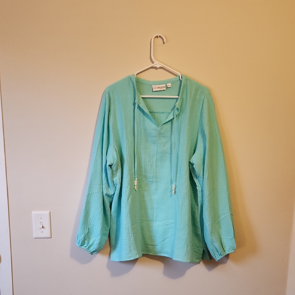 Belle by Kim Gravel Green Long Sleeve Tie Front Tunic